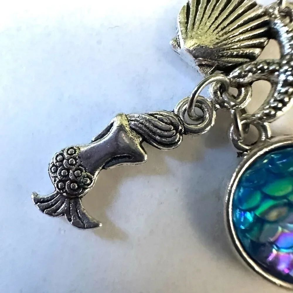 Mermaid charm keychain - Picture 6 of 8